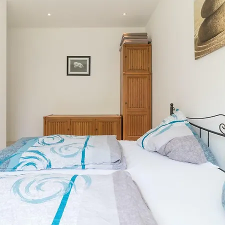 Apartment 110m² Mit 3 Schlafzimmer Fur Max. 8 Personen Woerrstadt