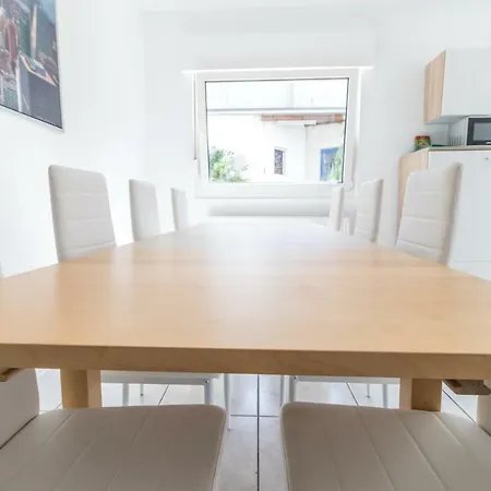 Apartment 110m² Mit 3 Schlafzimmer Fur Max. 8 Personen *
