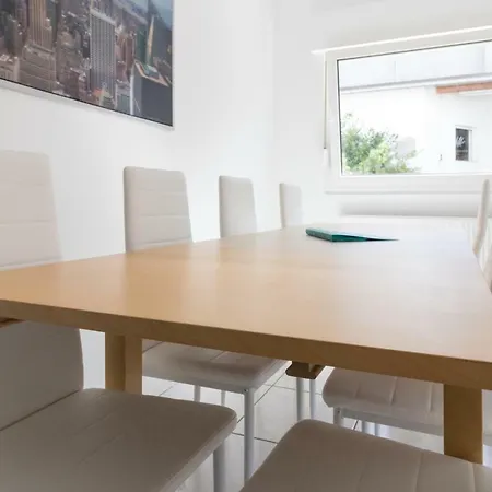 Apartment 110m² Mit 3 Schlafzimmer Fur Max. 8 Personen Woerrstadt